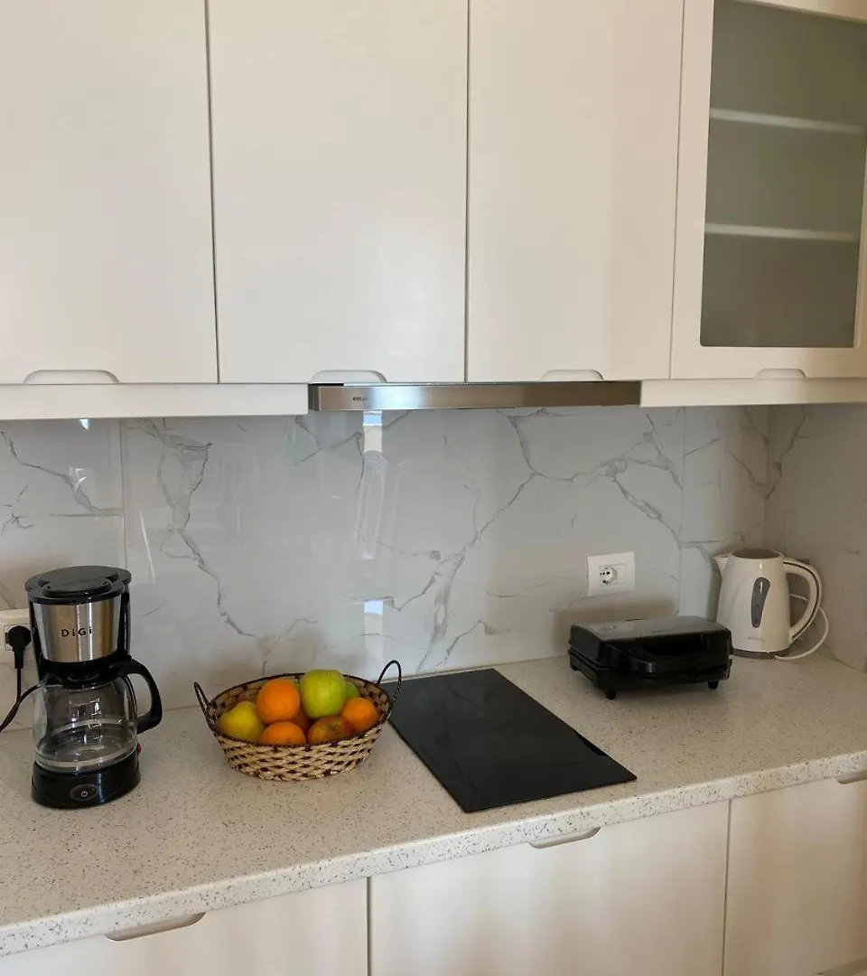 סרנדה Brunas Apartments